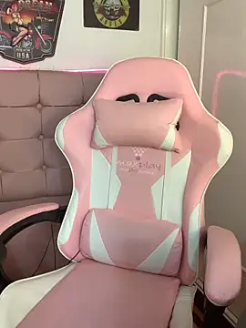 baby_meli - Baby_Meli's free webcam - UK Sex Cams