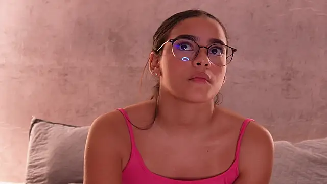 nicky_and_blake (Ask my age) - show tits