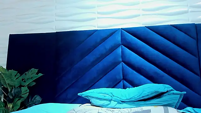 zackfalcon_ (M young) - POV: Sloppy blowjob 💦👅