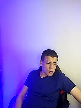 jac0b_x (M twink) - Show bigcock