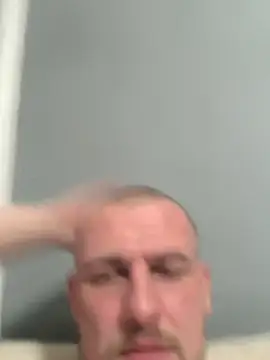 regularfucker28 (Ask my age) - Finger in ass