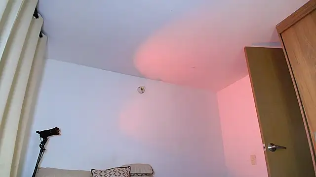 SARA_TS_FOX live sex cam