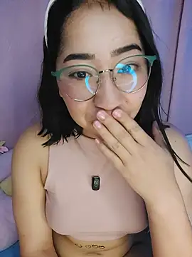 anni_ross (F young) - make me happy❤