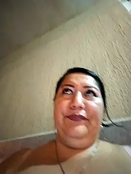 brenda_berck_ (G young) - Show milk boobs