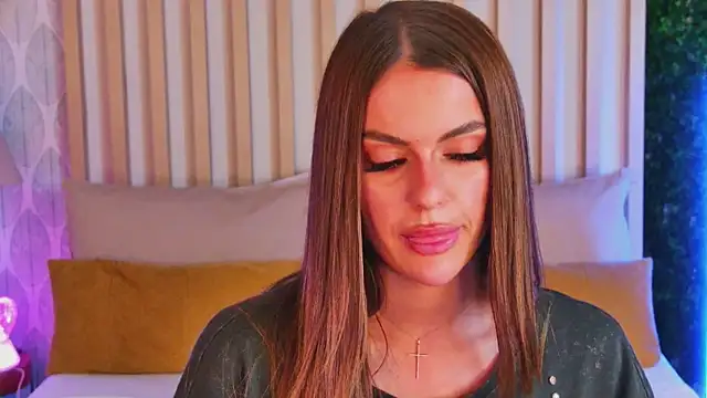 AnyaLov's Live XXX Chat