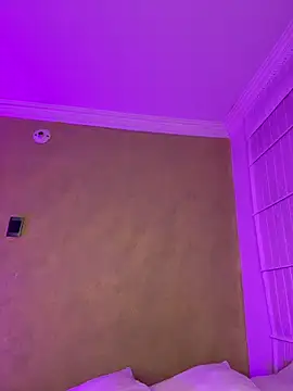 aurora_divine's Live XXX Chat