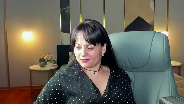 _SilkyShadow_'s Webcam Show