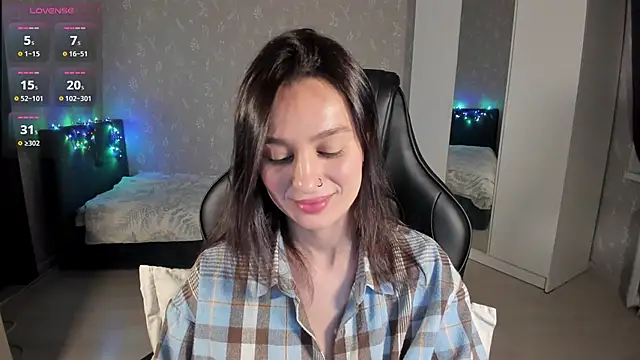 EllaFresh's Live XXX Chat