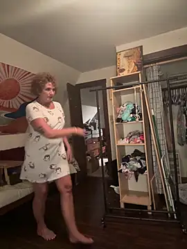 SuzyCatzz's Webcam Show