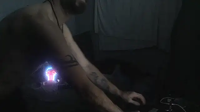 bi_curious86 (Ask my age) - Hit today's token goal and get a huge 🎁