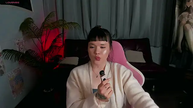 _spicygirl (F teen) - show ass doggy😍