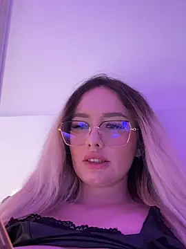 mollyxxx (F young) - Cum and squirt (help me go on top🥹❤️