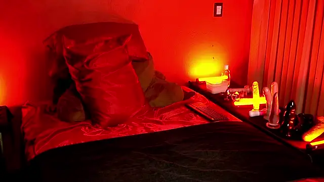 jennifercd (T milf) - sissy cum