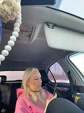 merlindave (F young) - Finger pussy /naked😈😈😈🥵🥵✌️