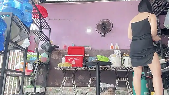 linhchi_9x (F milf) - pussy pussy