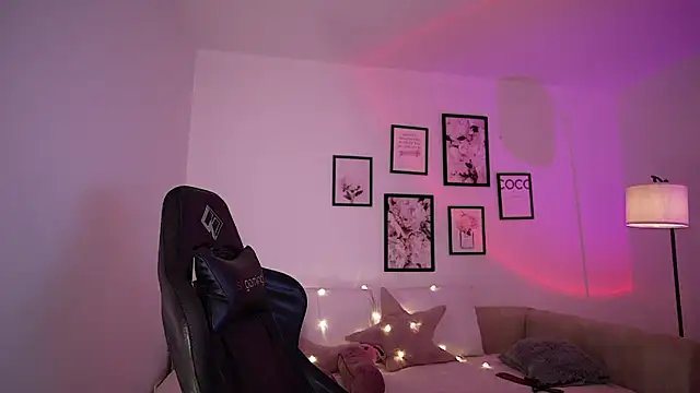 melibahamon_ (F young) - Fuck Pussy with Dildo