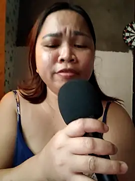 sweetlorie_83 - Sweetlorie_83's free webcam - UK Sex Cams