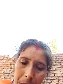 Webcam Model (Arti13A)  is live.Free join now!