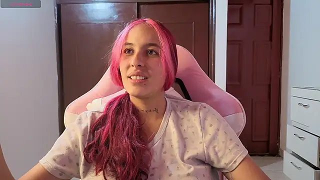 allysy_nc - Allysy_nc's free webcam - UK Sex Cams