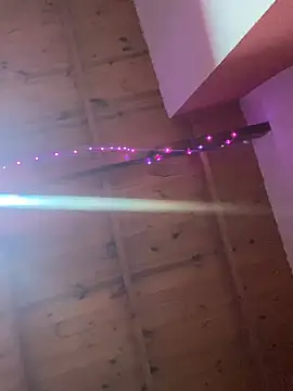 Webcam Model (Solangerulo_) is live