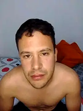 Ferrandiz23's Live XXX Chat