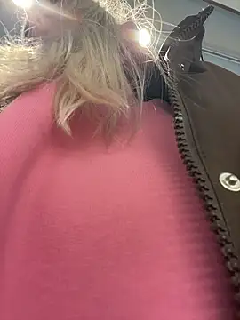 merlindave (F young) - Finger pussy /naked😈😈😈🥵🥵✌️