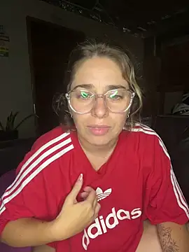 Webcam Model (soyanahii) is live