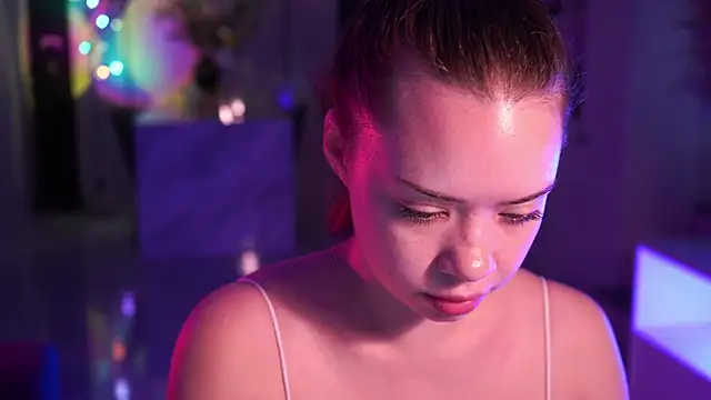 vixenmia - VixenMia's free webcam