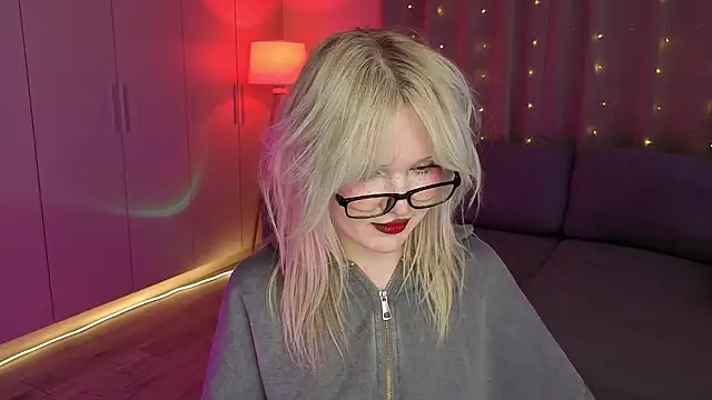 mary_piersen - Mary_Piersen's free webcam - UK Sex Cams