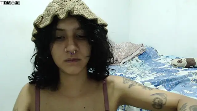 alinawoolf_ - AlinaWoolf_'s free webcam - UK Sex Cams