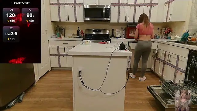 blondiewithanass (F young) - double penetration