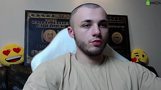 PaulGrow's Live XXX Chat