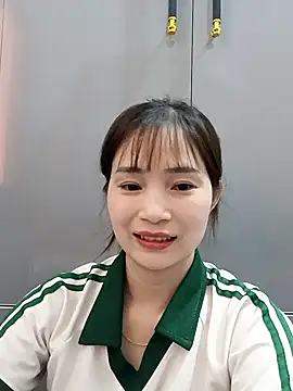 Webcam Model (-Dumi-) is live