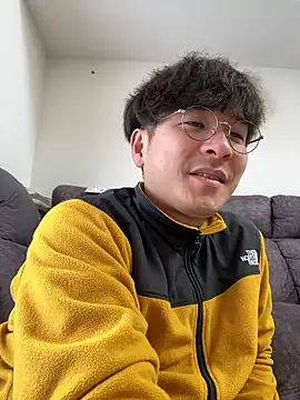 yuuki8910 live sex cam