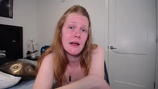 naughtyfox89 - Naughtyfox89's free webcam - UK Sex Cams