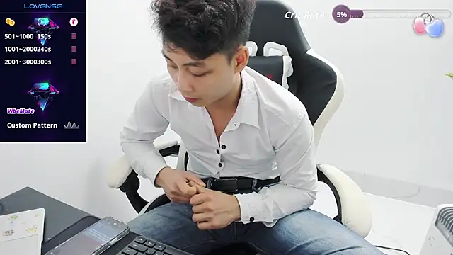 x-manh - X-manh's free webcam - UK Sex Cams