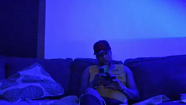 cosmiccloudpig live sex cam