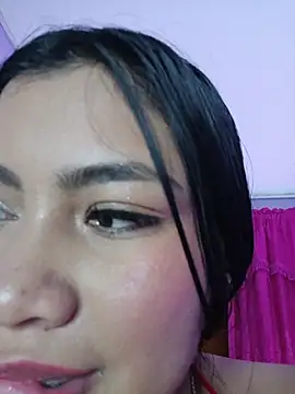 LunaaRosse live sex cam