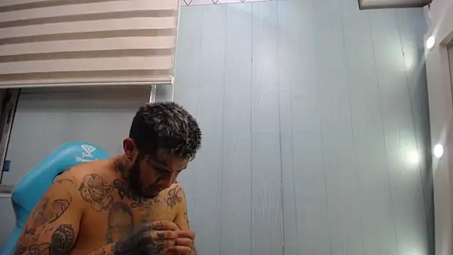 allison_max_tattoo - Allison_max_tattoo's free webcam