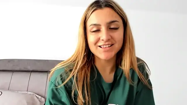 nicoleplay - NicolePlay's free webcam - UK Sex Cams