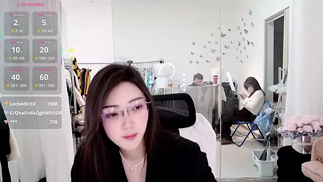 美女yangyang-777在线直播