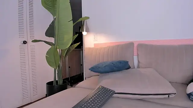 kitty_miaa (F young) - naked + taste my pussy