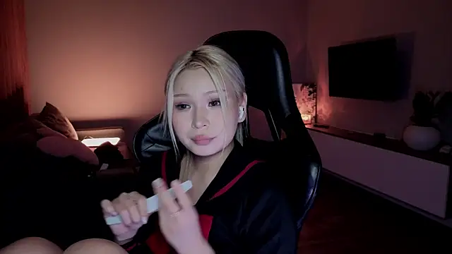 rileymee - RileyMee's free webcam - UK Sex Cams