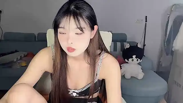 美女Akong11在线直播