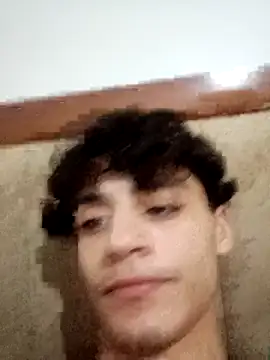 --hot-boy-- (M twink) - Show my face