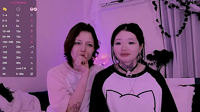 lein_bone (F teen) - kisses with pussy teasing