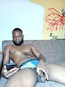 bigblackbangerkay (Ask my age) - Show me love,  let's have more fun