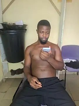 vannycov (M young) - Please help me rent an apartment