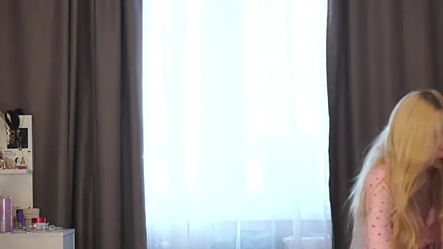 norakisses live sex cam