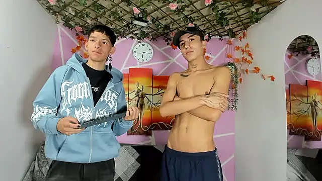 heyy_noah11 (G twink) - cum in face